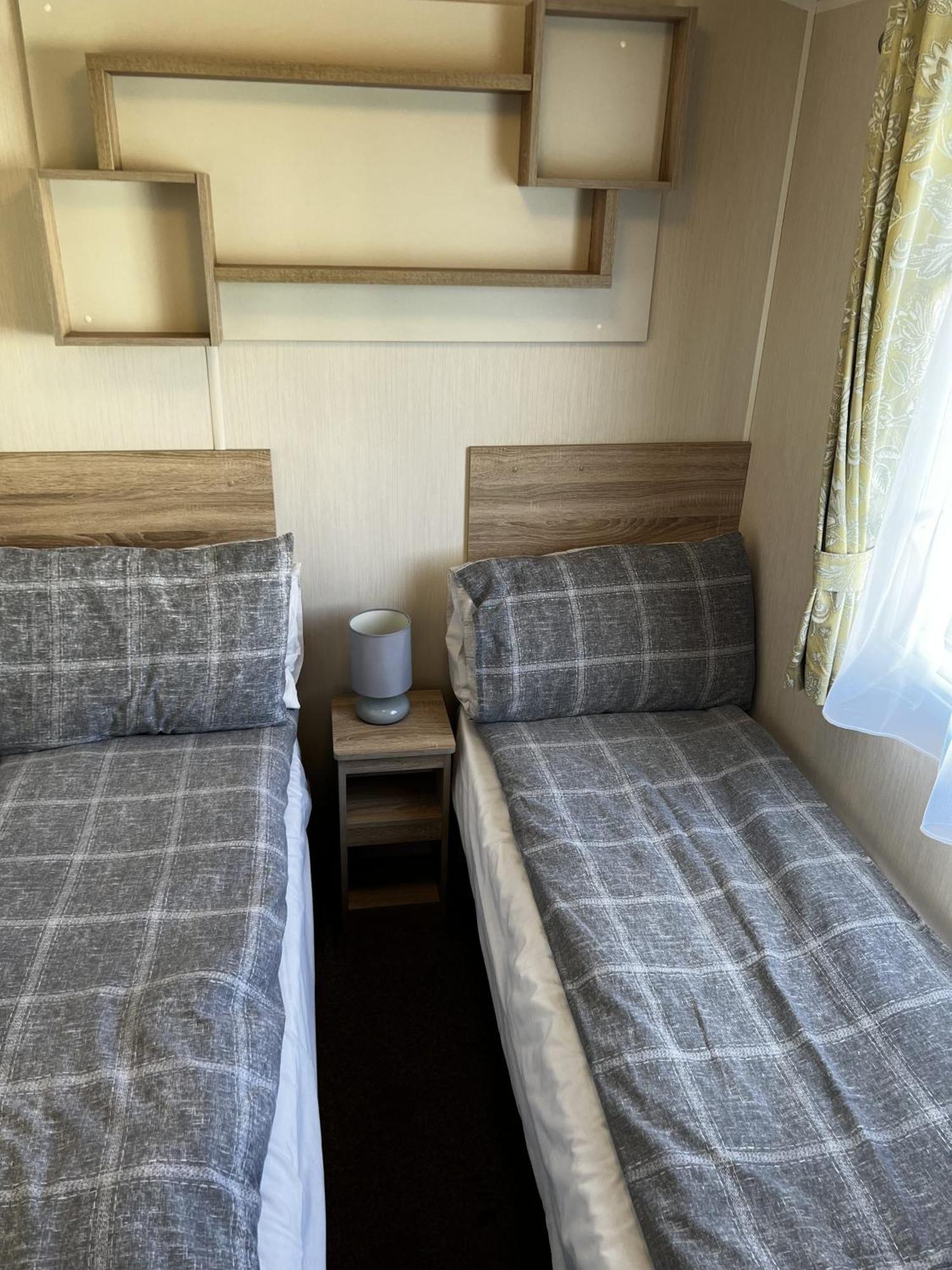 Moonstone Lymington Hotell Leysdown-on-Sea Exteriör bild